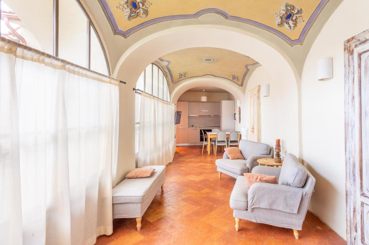 Ferienwohnung Palazzo Mia By Icasamia It Castello Cabiaglio Exterior foto