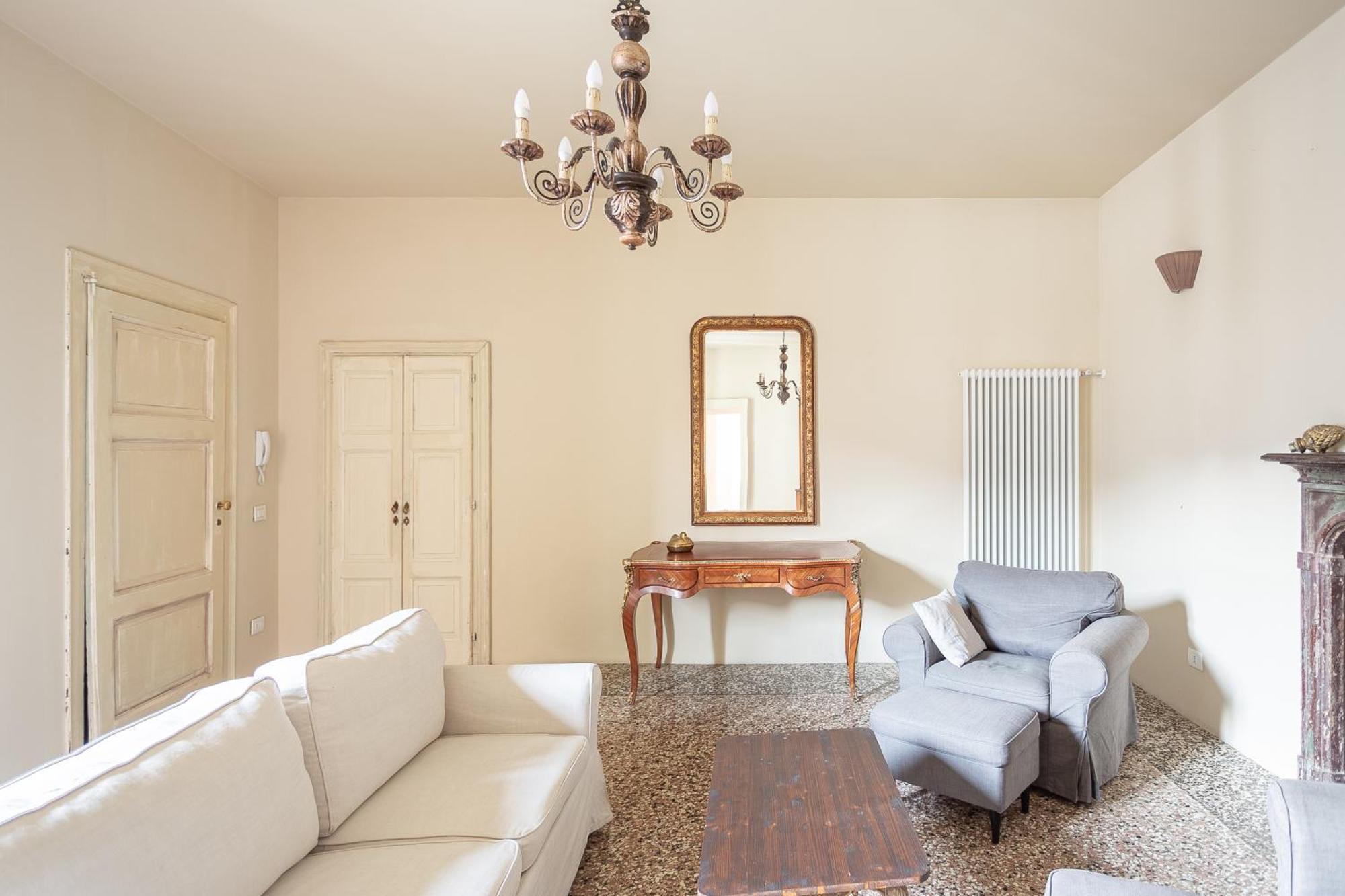 Ferienwohnung Palazzo Mia By Icasamia It Castello Cabiaglio Zimmer foto
